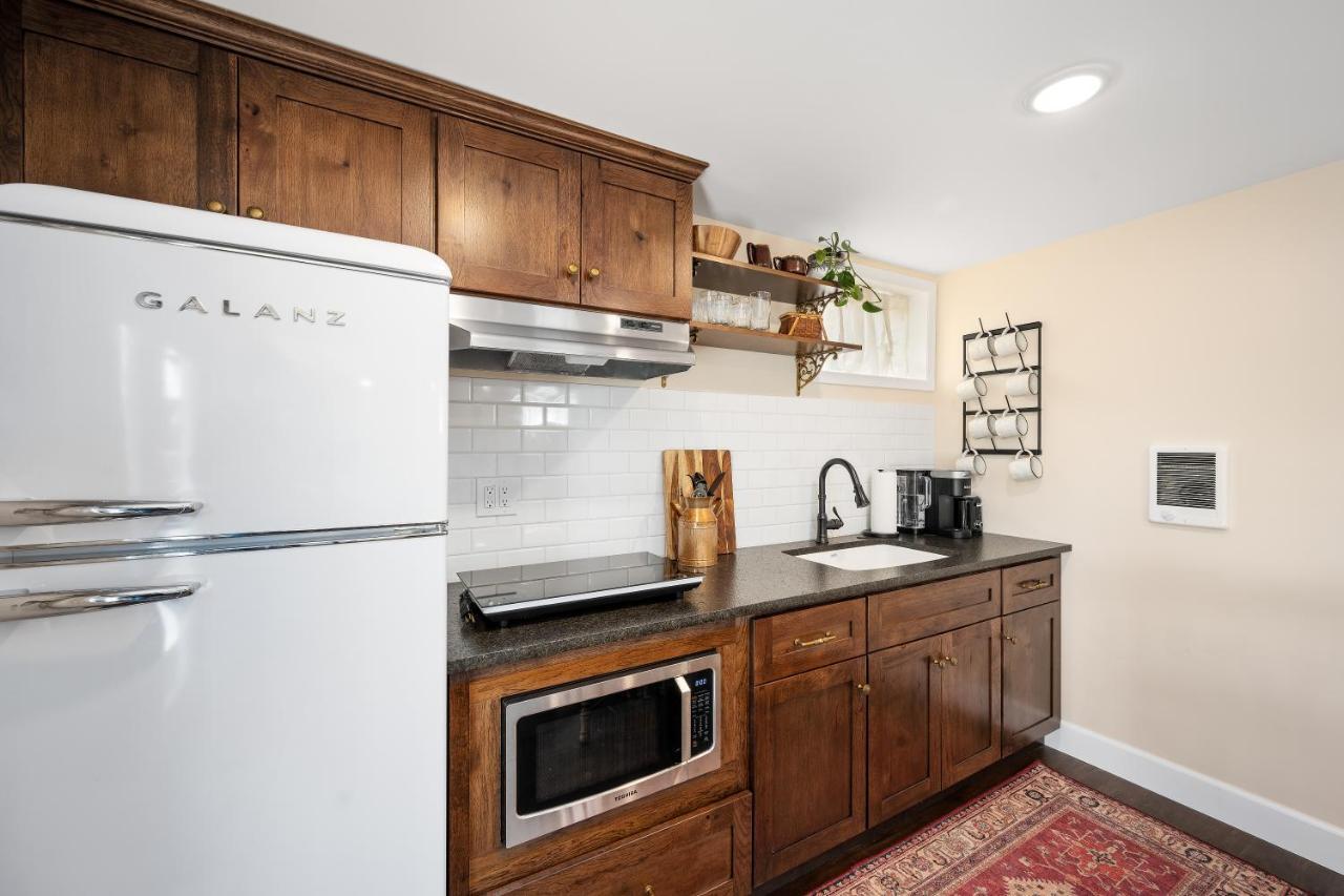 Country Cottage Basement Apartment Hayden Экстерьер фото