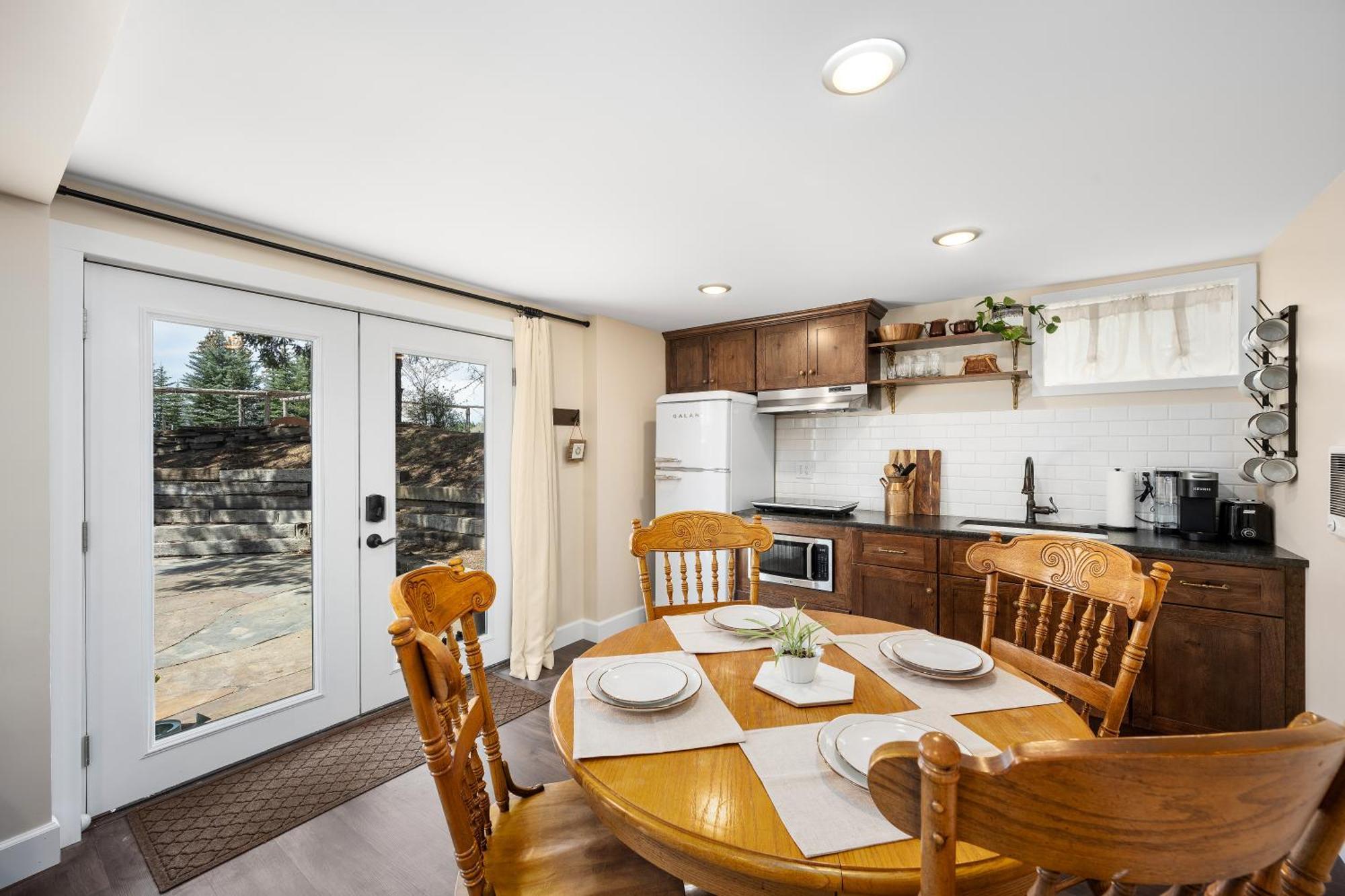 Country Cottage Basement Apartment Hayden Экстерьер фото